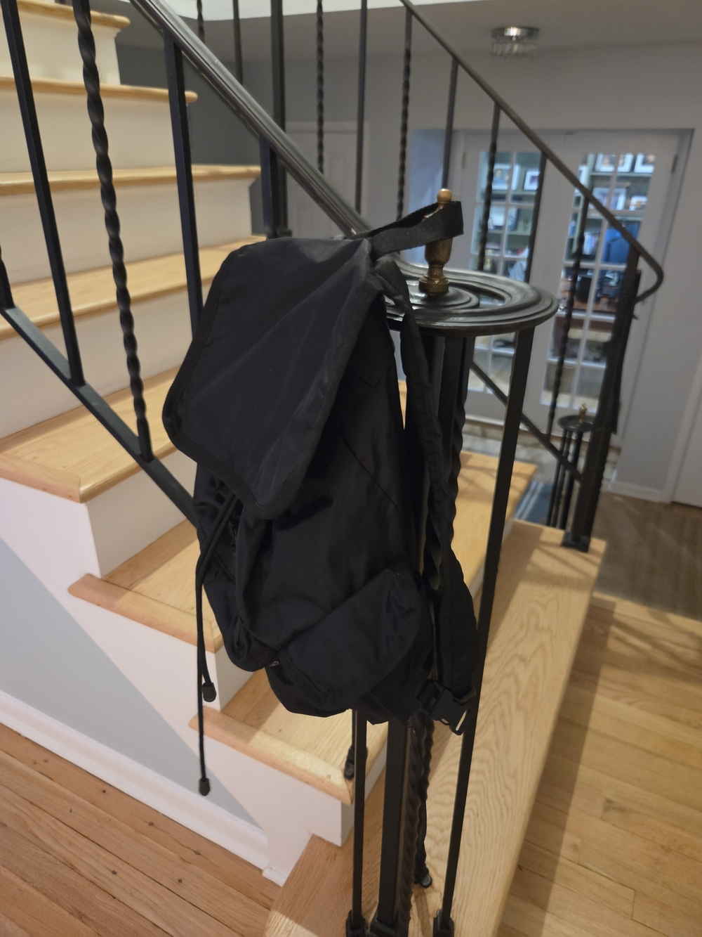 LeSportsac Black Nylon Voyager Backpack - Picture 3 of 5